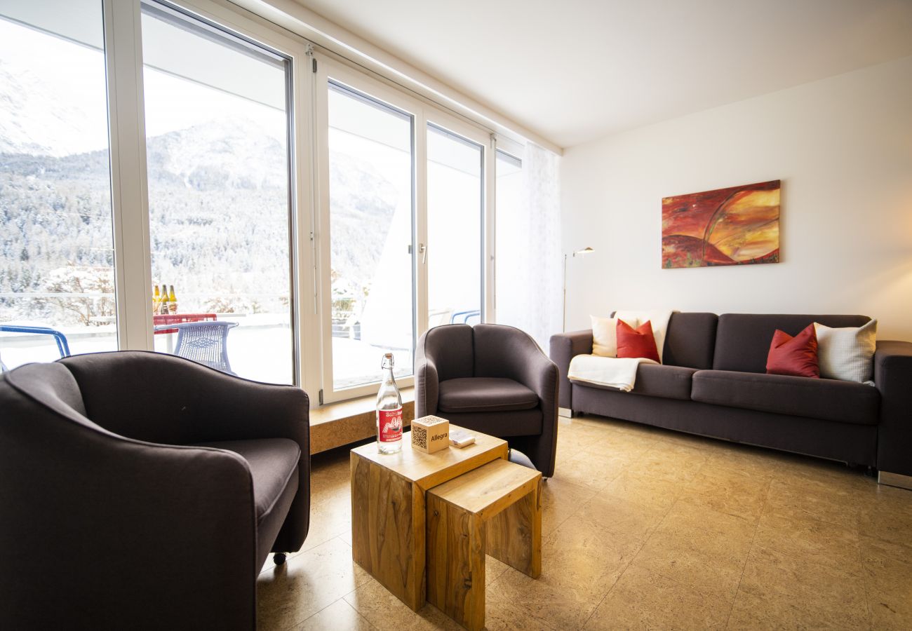 Studio in Scuol - CHASA TULAI F83: WUNDERSCHÖN RENOVIERTES STUDIO IM FERIENPARK TULAI F83