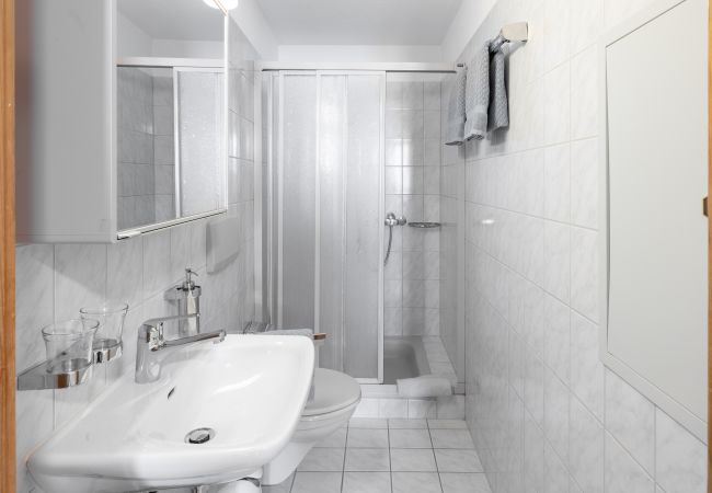 Studio in Scuol - Chasa Vi Studio: mitten im Zentrum von Scuol gelegen Studio in Scuol - Chasa Vi Studio: mitten im Zentrum von Scuol gelegen