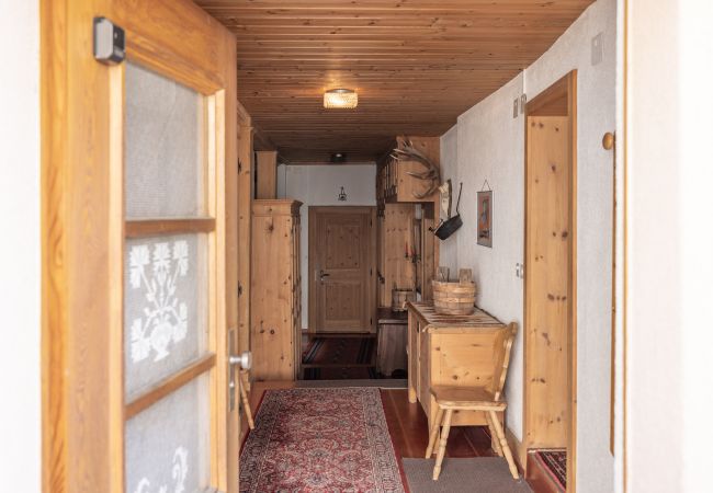 Studio in Scuol - Chasa Vi Studio: mitten im Zentrum von Scuol gelegen Studio in Scuol - Chasa Vi Studio: mitten im Zentrum von Scuol gelegen