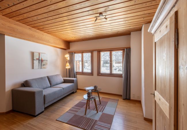 Studio in Scuol - CHASA CURASCH: GEMÜTLICHE, MODERN EINGERICHTETE, 1.5-ZIMMER FERIENWOHNUNG Studio in Scuol - CHASA CURASCH: GEMÜTLICHE, MODERN EINGERICHTETE, 1.5-ZIMMER FERIENWOHNUNG