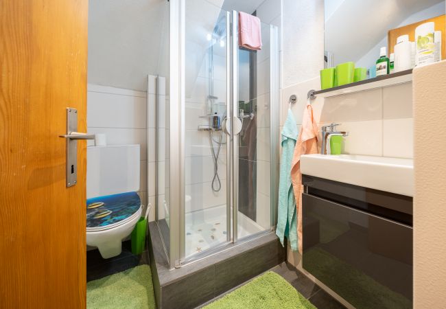 Ferienwohnung in Sent - CHASA PRADÉ 222A: GEMÜTLICHE 2 ZIMMER FERIENWOHNUNG MIT WINTERGARTEN & AUSBLICK