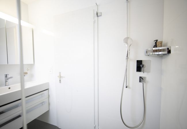 Ferienwohnung in Scuol - Chasa Trü Nr. 9: Idyllische 2.5-Zimmerwohnung in der Feriensiedlung Trü Ferienwohnung in Scuol - Chasa Trü Nr. 9: Idyllische 2.5-Zimmerwohnung in der Feriensiedlung Trü