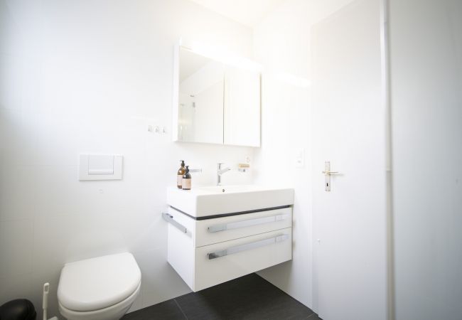 Ferienwohnung in Scuol - Chasa Trü Nr. 9: Idyllische 2.5-Zimmerwohnung in der Feriensiedlung Trü Ferienwohnung in Scuol - Chasa Trü Nr. 9: Idyllische 2.5-Zimmerwohnung in der Feriensiedlung Trü