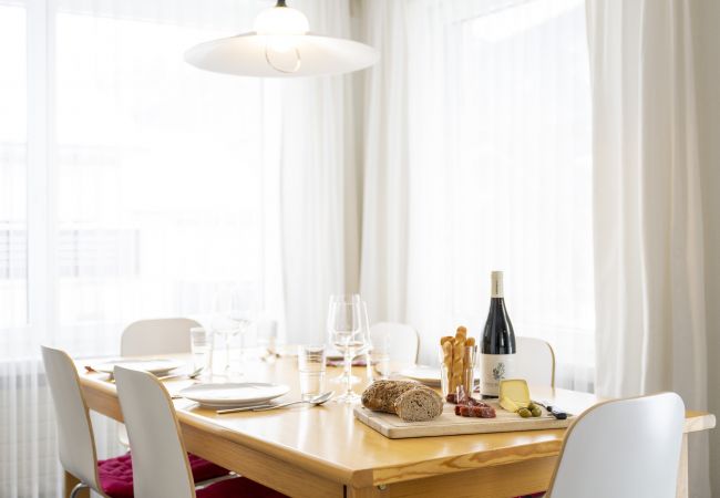 Ferienwohnung in Scuol - Chasa Trü Nr. 9: Idyllische 2.5-Zimmerwohnung in der Feriensiedlung Trü Ferienwohnung in Scuol - Chasa Trü Nr. 9: Idyllische 2.5-Zimmerwohnung in der Feriensiedlung Trü