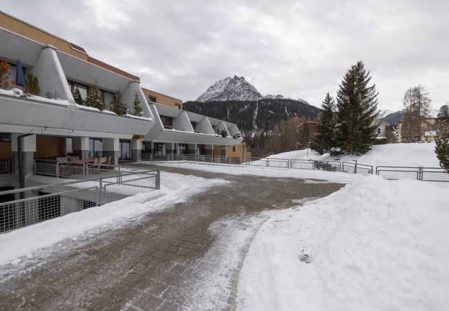 Studio in Scuol - CHASA TULAI F114: GROSSZÜGIG RENOVIERTES ALPENCHIC-STUDIO IM FERIENPARK TULAI F114 Studio in Scuol - CHASA TULAI F114: GROSSZÜGIG RENOVIERTES ALPENCHIC-STUDIO IM FERIENPARK TULAI F114