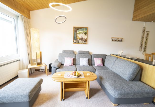 Ferienwohnung in Scuol - Chasa Trü Nr. 8: Idyllische 2.5-Zimmerwohnung in der Feriensiedlung Trü Ferienwohnung in Scuol - Chasa Trü Nr. 8: Idyllische 2.5-Zimmerwohnung in der Feriensiedlung Trü