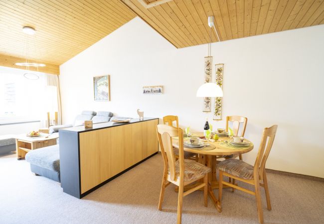 Ferienwohnung in Scuol - Chasa Trü Nr. 8: Idyllische 2.5-Zimmerwohnung in der Feriensiedlung Trü Ferienwohnung in Scuol - Chasa Trü Nr. 8: Idyllische 2.5-Zimmerwohnung in der Feriensiedlung Trü
