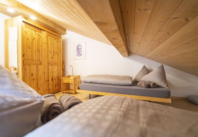 Ferienwohnung in Scuol - Chasa Trü Nr. 8: Idyllische 2.5-Zimmerwohnung in der Feriensiedlung Trü Ferienwohnung in Scuol - Chasa Trü Nr. 8: Idyllische 2.5-Zimmerwohnung in der Feriensiedlung Trü