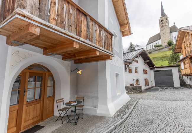 Ferienwohnung in Scuol - Chasa Punt 43: Romantisches Hideaway im historischen Dorfkern von Scuol Ferienwohnung in Scuol - Chasa Punt 43: Romantisches Hideaway im historischen Dorfkern von Scuol
