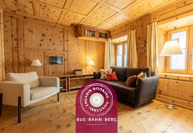  in Scuol - Chasa Punt 43: Romantisches Hideaway im historischen Dorfkern von Scuol