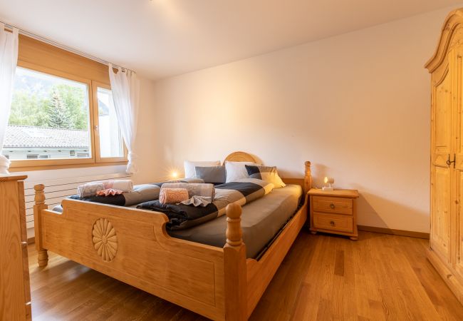 Ferienwohnung in Scuol - La Stüvetta: Moderne, qualitativ hochstehend ausgebaute 2.5 Zimmerwohnung direkt bei der Bergbahn Motta Naluns Ferienwohnung in Scuol - La Stüvetta: Moderne, qualitativ hochstehend ausgebaute 2.5 Zimmerwohnung direkt bei der Bergbahn Motta Naluns