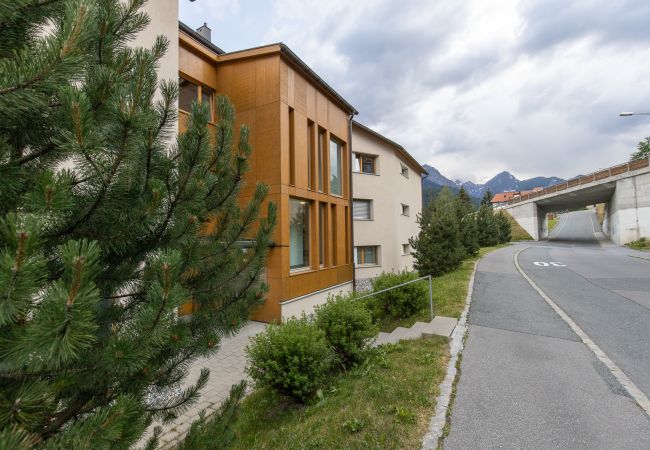 Ferienwohnung in Scuol - La Stüvetta: Moderne, qualitativ hochstehend ausgebaute 2.5 Zimmerwohnung direkt bei der Bergbahn Motta Naluns Ferienwohnung in Scuol - La Stüvetta: Moderne, qualitativ hochstehend ausgebaute 2.5 Zimmerwohnung direkt bei der Bergbahn Motta Naluns