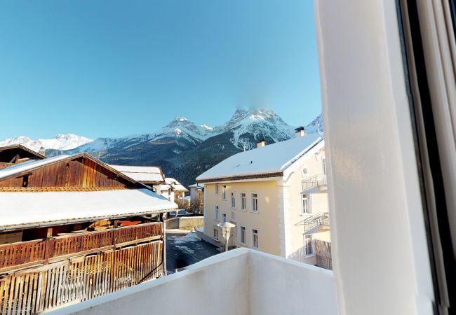Ferienwohnung in Scuol - Chasa Silvretta: Neu eingerichtete, gut gelegene 2,5 Zimmer Ferienwohnung Ferienwohnung in Scuol - Chasa Silvretta: Neu eingerichtete, gut gelegene 2,5 Zimmer Ferienwohnung