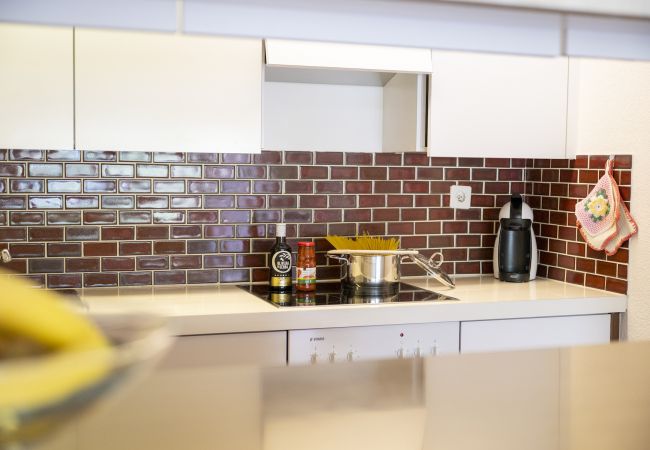 Ferienwohnung in Scuol - Brentschpark 28: Gemütliche 2.5-Zimmerwohung im ruhig im ruhig gelegenem Brentschpark Ferienwohnung in Scuol - Brentschpark 28: Gemütliche 2.5-Zimmerwohung im ruhig im ruhig gelegenem Brentschpark