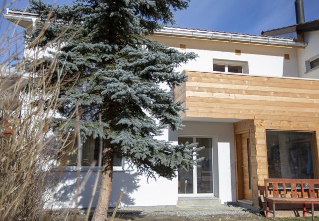 Ferienwohnung in Scuol - Chasa Avant Muglins: Gartenwohnung mit Ausblick Ferienwohnung in Scuol - Chasa Avant Muglins: Gartenwohnung mit Ausblick