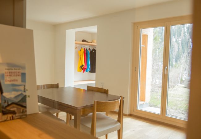 Ferienwohnung in Scuol - Chasa Avant Muglins: Gartenwohnung mit Ausblick Ferienwohnung in Scuol - Chasa Avant Muglins: Gartenwohnung mit Ausblick