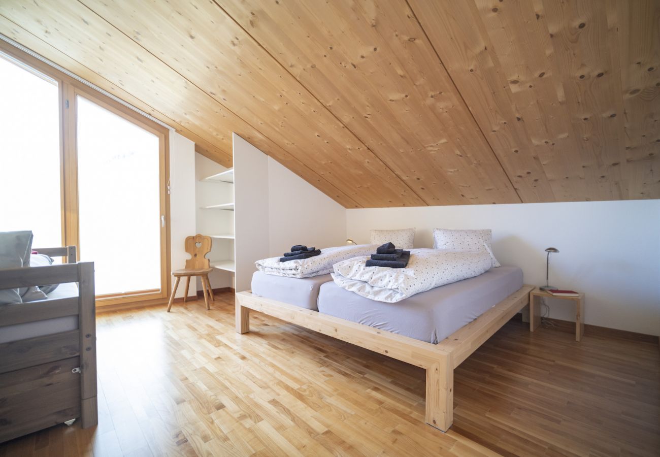 Ferienwohnung in Scuol - Chasa Bagnera 174: moderne 3 1/2 -Zimmer Dachwohnung gleich beim Engadin Bad Scuol