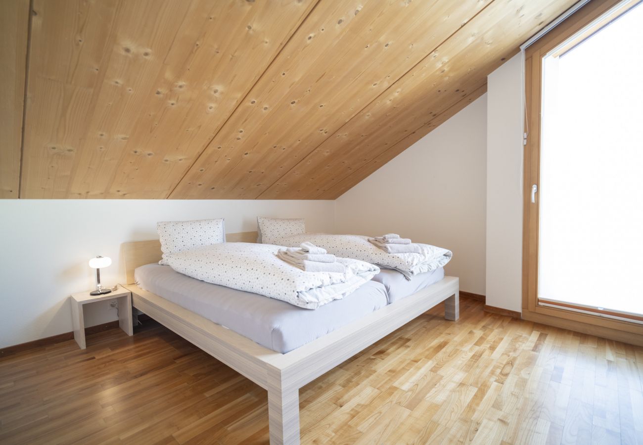 Ferienwohnung in Scuol - Chasa Bagnera 174: moderne 3 1/2 -Zimmer Dachwohnung gleich beim Engadin Bad Scuol