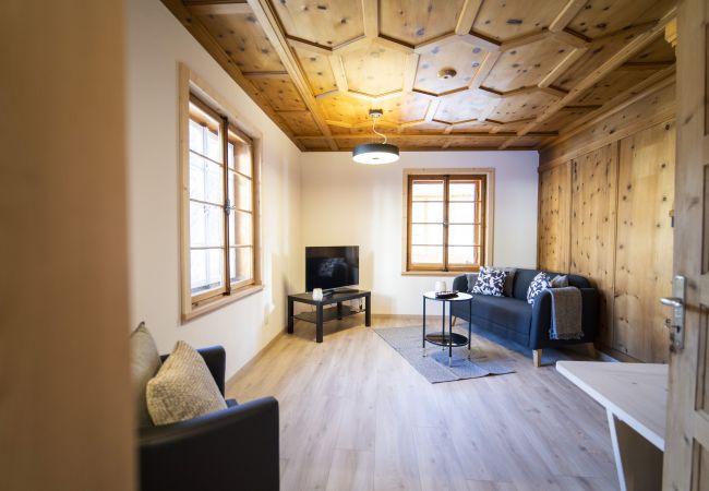 Ferienwohnung in Ramosch - Chasa Schilana 84: Liebevoll eingerichtete 3.5-Zimmerwohnung im Herzen von Ramosch Ferienwohnung in Ramosch - Chasa Schilana 84: Liebevoll eingerichtete 3.5-Zimmerwohnung im Herzen von Ramosch