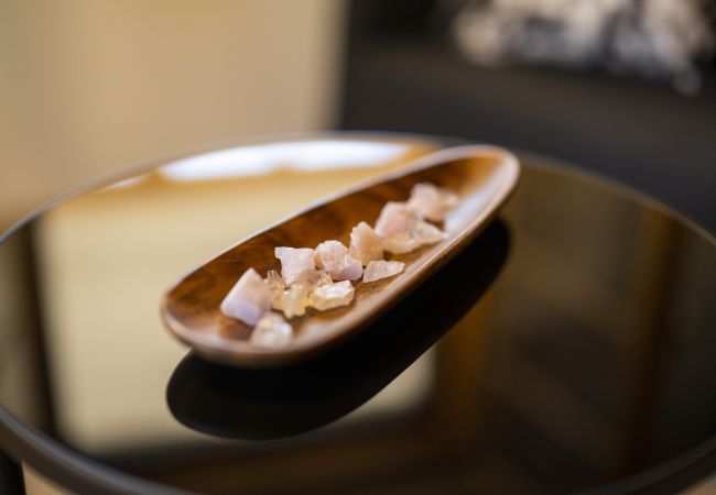 Ferienwohnung in Ramosch - Chasa Schilana 84: Liebevoll eingerichtete 3.5-Zimmerwohnung im Herzen von Ramosch Ferienwohnung in Ramosch - Chasa Schilana 84: Liebevoll eingerichtete 3.5-Zimmerwohnung im Herzen von Ramosch