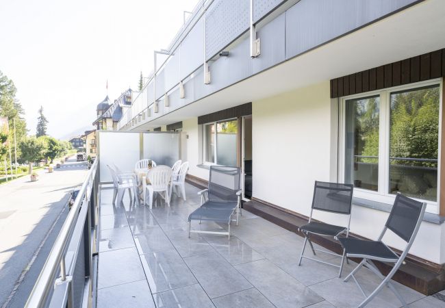 Ferienwohnung in Vulpera - Chasa Plavna - Willeke: Schöne und gemütliche 3.5-Zimmerwohung mit grossem Balkon in Vulpera Ferienwohnung in Vulpera - Chasa Plavna - Willeke: Schöne und gemütliche 3.5-Zimmerwohung mit grossem Balkon in Vulpera