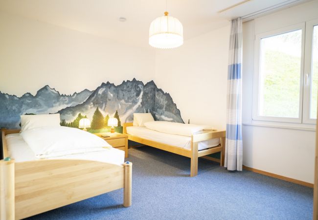 Ferienwohnung in Vulpera - Chasa Plavna - Willeke: Schöne und gemütliche 3.5-Zimmerwohung mit grossem Balkon in Vulpera Ferienwohnung in Vulpera - Chasa Plavna - Willeke: Schöne und gemütliche 3.5-Zimmerwohung mit grossem Balkon in Vulpera