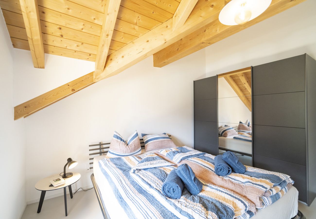 Ferienwohnung in Scuol - Chasa Stradun 400: renovierte 3.5-Zimmer-Dachwohnung im Herzen von Scuol