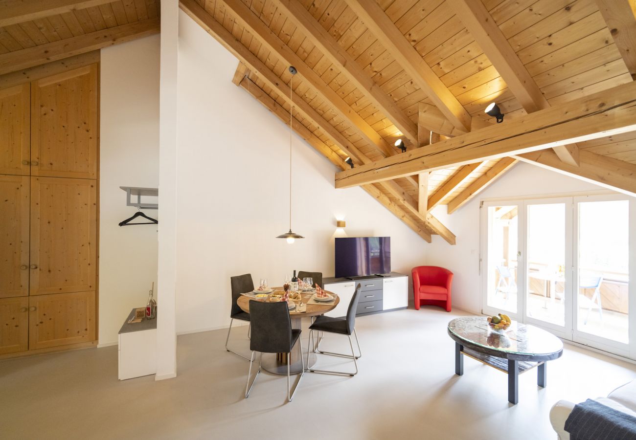 Ferienwohnung in Scuol - Chasa Stradun 400: renovierte 3.5-Zimmer-Dachwohnung im Herzen von Scuol