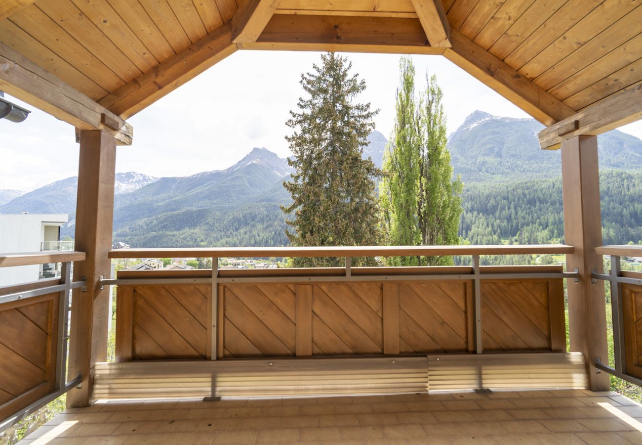 Ferienwohnung in Scuol - Chasa Stradun 400: renovierte 3.5-Zimmer-Dachwohnung im Herzen von Scuol