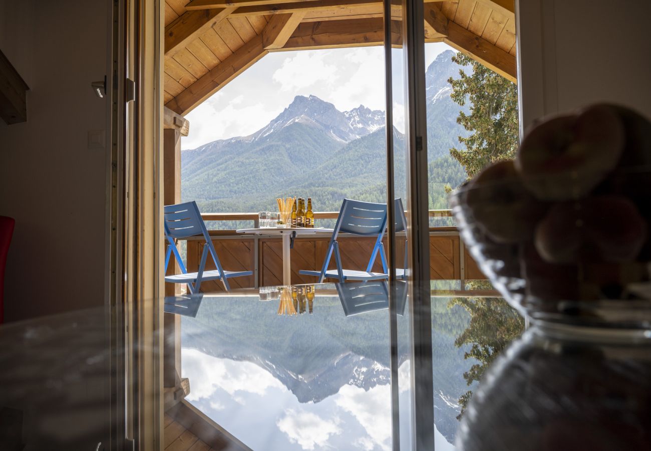 Ferienwohnung in Scuol - Chasa Stradun 400: renovierte 3.5-Zimmer-Dachwohnung im Herzen von Scuol