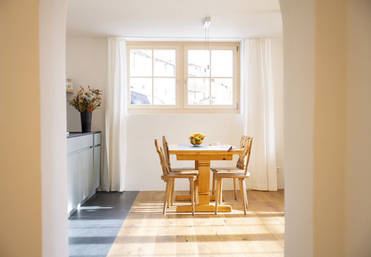 Ferienwohnung in Ftan - CHASA MUNTANELLA 3.5: BEZAUBERNDE 3.5-ZIMMERWOHNUNG, IN EINEM MODERN AUSGEBAUTEN ENGADINER HAUS