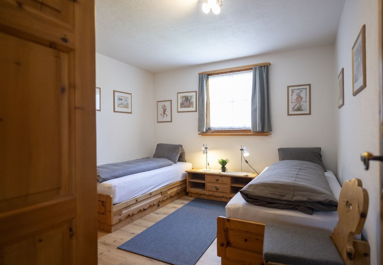 Ferienwohnung in Ftan - Chasa Munt Plan: Schöne 3.5 Zimmerwohnung mit Aussicht auf die Unterengadiner Dolomiten