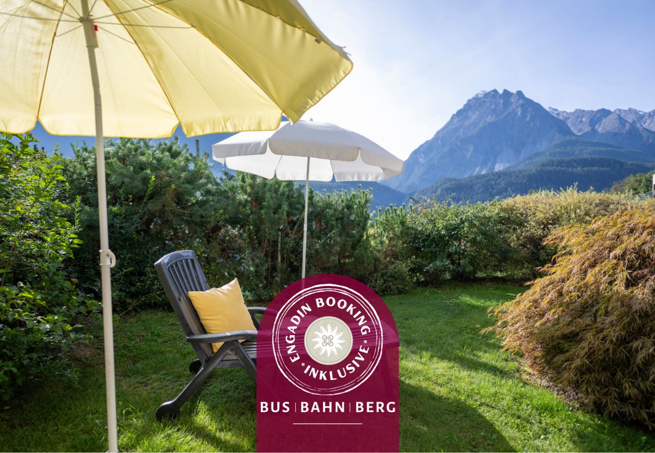 Ferienwohnung in Scuol - Chasa Val 735C: Ruhige, gemütliche 3 ½-Zimmerwohnung mit Cheminée und Panorama auf den Nationalpark