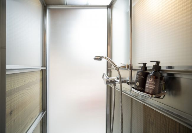 Ferienwohnung in Scuol - Chasa Engiadina OG: aussergewöhnliches Engadiner Haus mitten in Scuol Ferienwohnung in Scuol - Chasa Engiadina OG: aussergewöhnliches Engadiner Haus mitten in Scuol