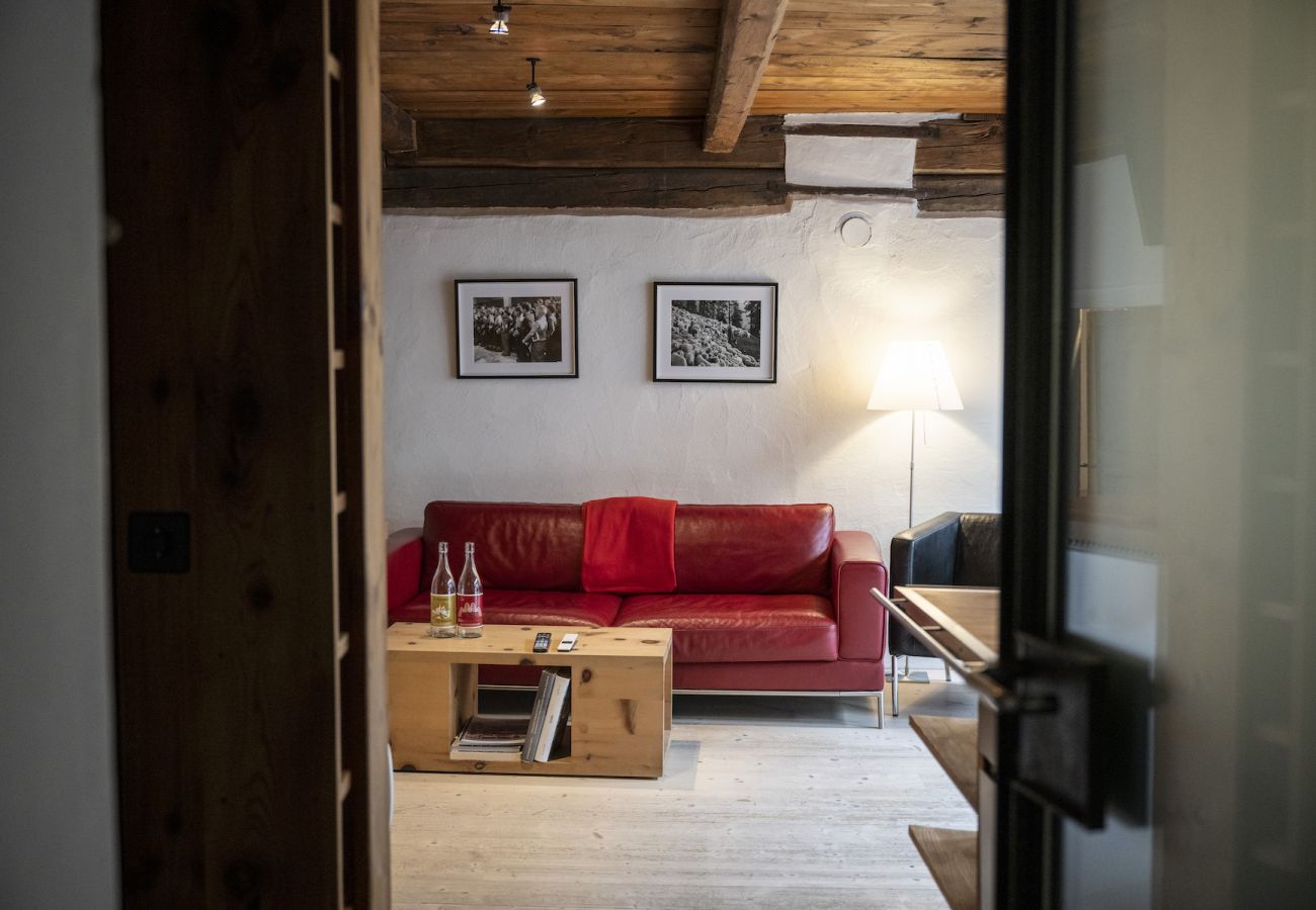 Ferienwohnung in Scuol - Chasa Engiadina OG: aussergewöhnliches Engadiner Haus mitten in Scuol