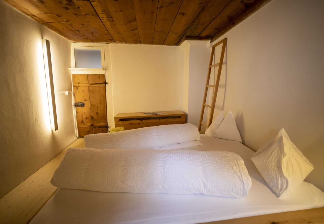 Ferienwohnung in Scuol - Chasa Engiadina OG: aussergewöhnliches Engadiner Haus mitten in Scuol