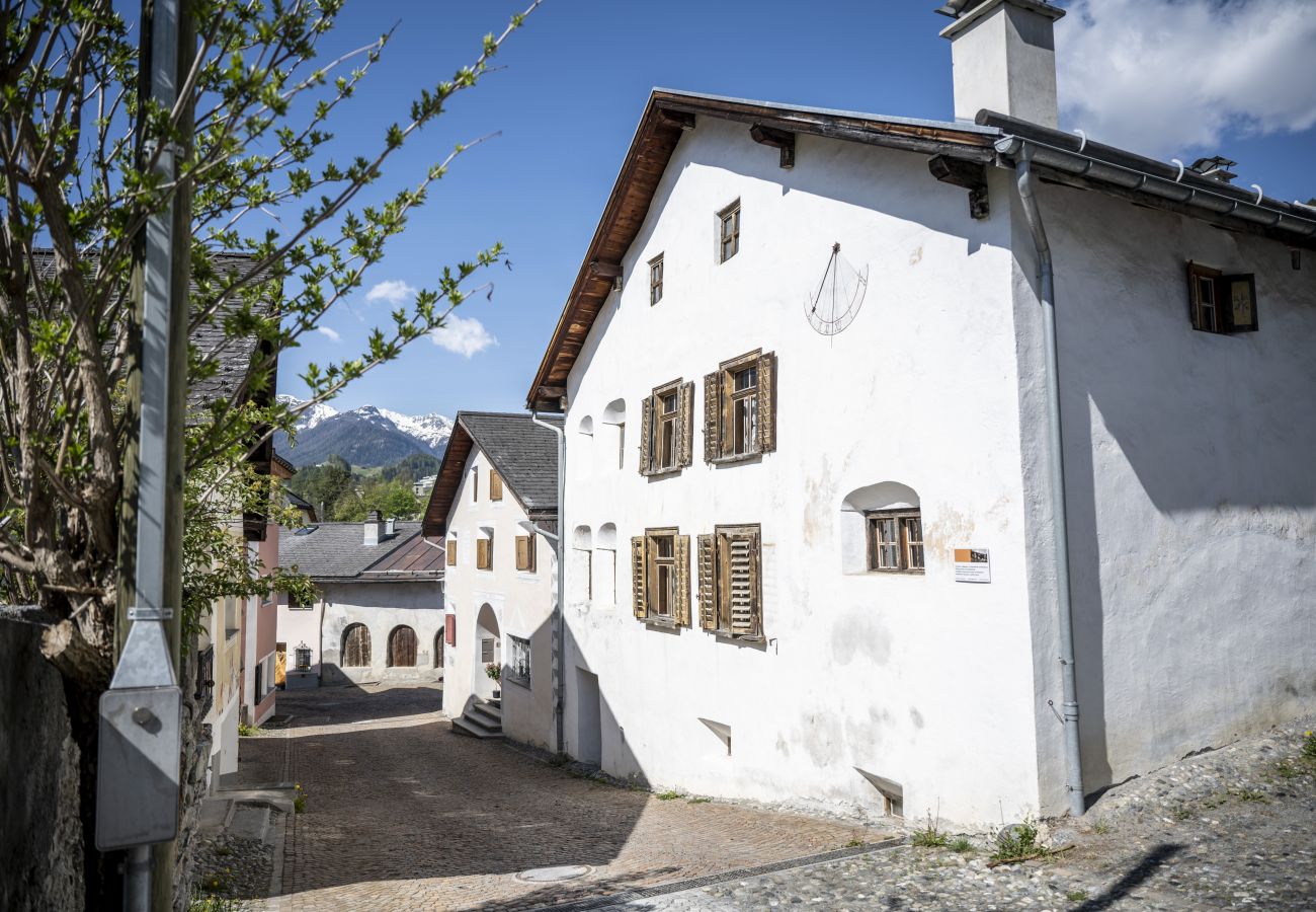 Ferienwohnung in Scuol - Chasa Engiadina OG: aussergewöhnliches Engadiner Haus mitten in Scuol