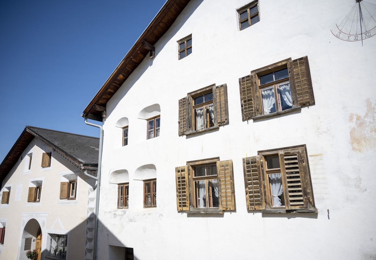 Ferienwohnung in Scuol - Chasa Engiadina OG: aussergewöhnliches Engadiner Haus mitten in Scuol