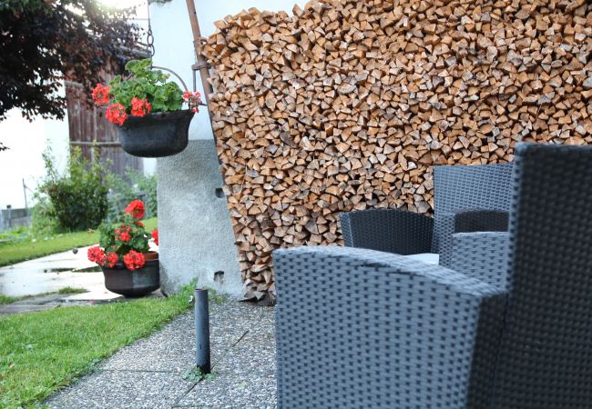 Ferienwohnung in Ardez - Chasa Campell: Die Wohnung ist im ersten Stock eines Engadinerhauses Ferienwohnung in Ardez - Chasa Campell: Die Wohnung ist im ersten Stock eines Engadinerhauses