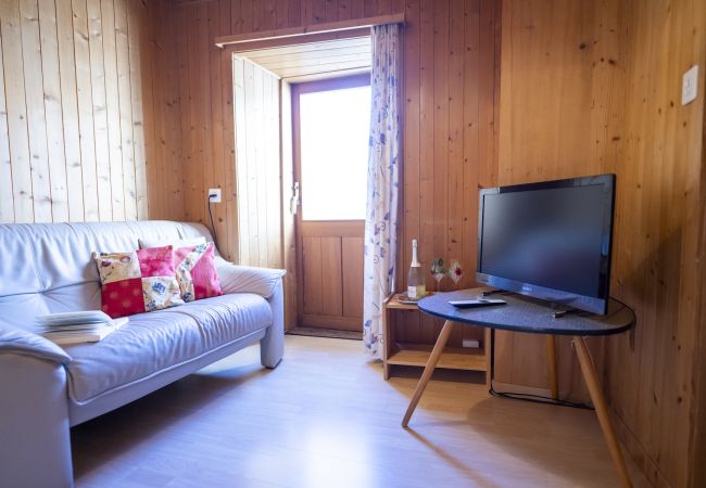 Ferienwohnung in Ardez - Chasa Campell: Die Wohnung ist im ersten Stock eines Engadinerhauses Ferienwohnung in Ardez - Chasa Campell: Die Wohnung ist im ersten Stock eines Engadinerhauses