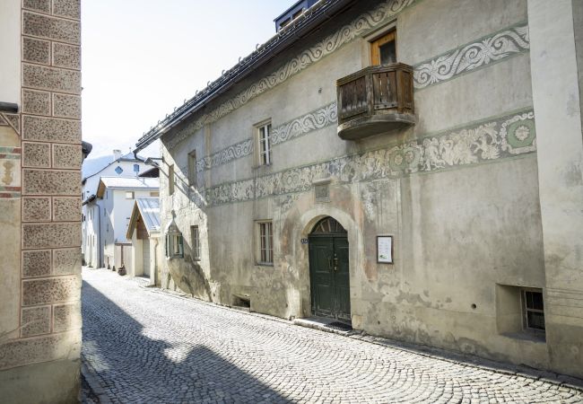 Ferienwohnung in Ardez - Chasa Campell: Die Wohnung ist im ersten Stock eines Engadinerhauses Ferienwohnung in Ardez - Chasa Campell: Die Wohnung ist im ersten Stock eines Engadinerhauses