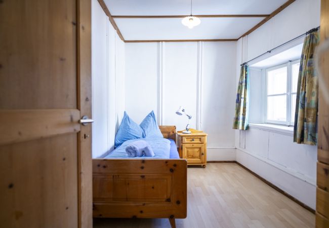 Ferienwohnung in Ardez - Chasa Campell: Die Wohnung ist im ersten Stock eines Engadinerhauses Ferienwohnung in Ardez - Chasa Campell: Die Wohnung ist im ersten Stock eines Engadinerhauses