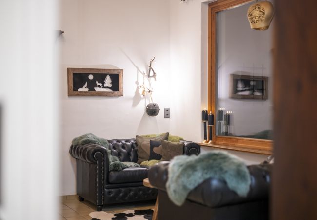 Chalet in Scuol - Meis Chalet: Luxuriöses, freistehendes Ferienhaus im Alpenchic-Stil mitten im Dorfzentrum von Scuol Chalet in Scuol - Meis Chalet: Luxuriöses, freistehendes Ferienhaus im Alpenchic-Stil mitten im Dorfzentrum von Scuol