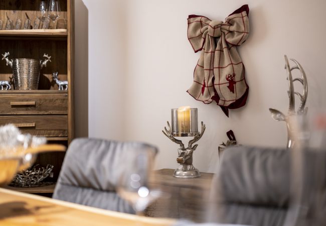 Chalet in Scuol - Meis Chalet: Luxuriöses, freistehendes Ferienhaus im Alpenchic-Stil mitten im Dorfzentrum von Scuol Chalet in Scuol - Meis Chalet: Luxuriöses, freistehendes Ferienhaus im Alpenchic-Stil mitten im Dorfzentrum von Scuol