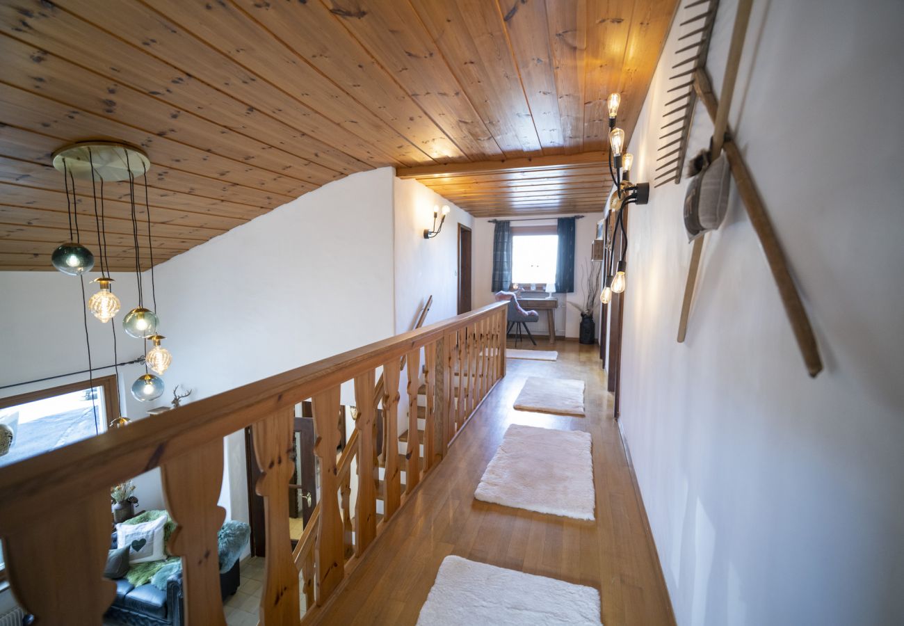 Chalet in Scuol - Meis Chalet: Luxuriöses, freistehendes Ferienhaus im Alpenchic-Stil mitten im Dorfzentrum von Scuol