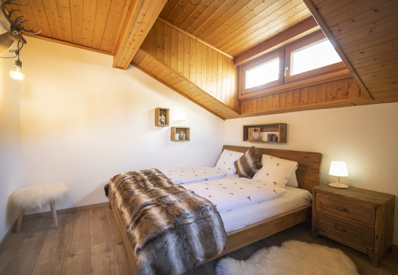 Chalet in Scuol - MEIS CHALET: LUXURIÖSES, FREISTEHENDES 5.5 ZIMMER-HAUS, MITTEN IM DORFZENTRUM VON SCUOL IM ALPENCHIC-STIL