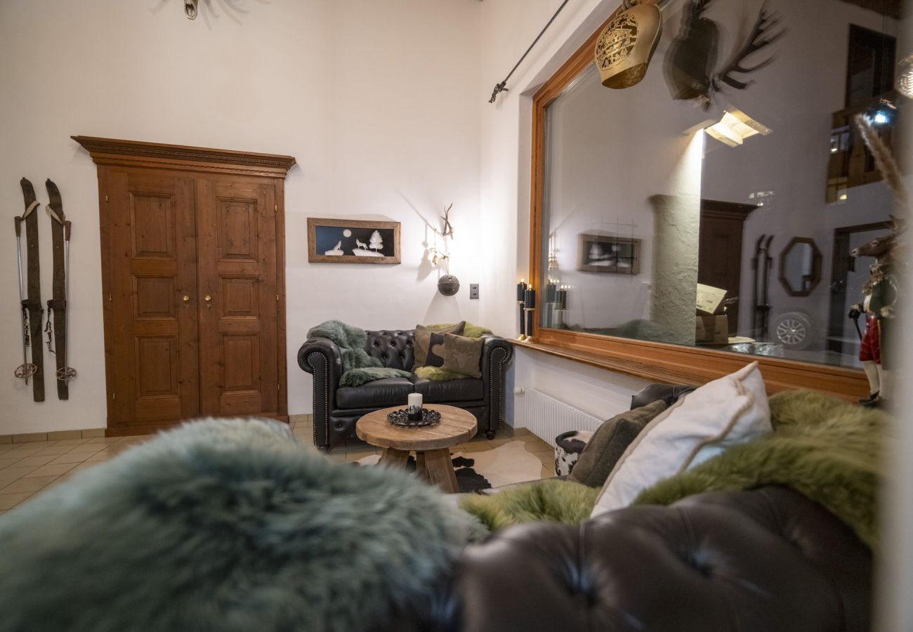 Chalet in Scuol - MEIS CHALET: LUXURIÖSES, FREISTEHENDES 5.5 ZIMMER-HAUS, MITTEN IM DORFZENTRUM VON SCUOL IM ALPENCHIC-STIL