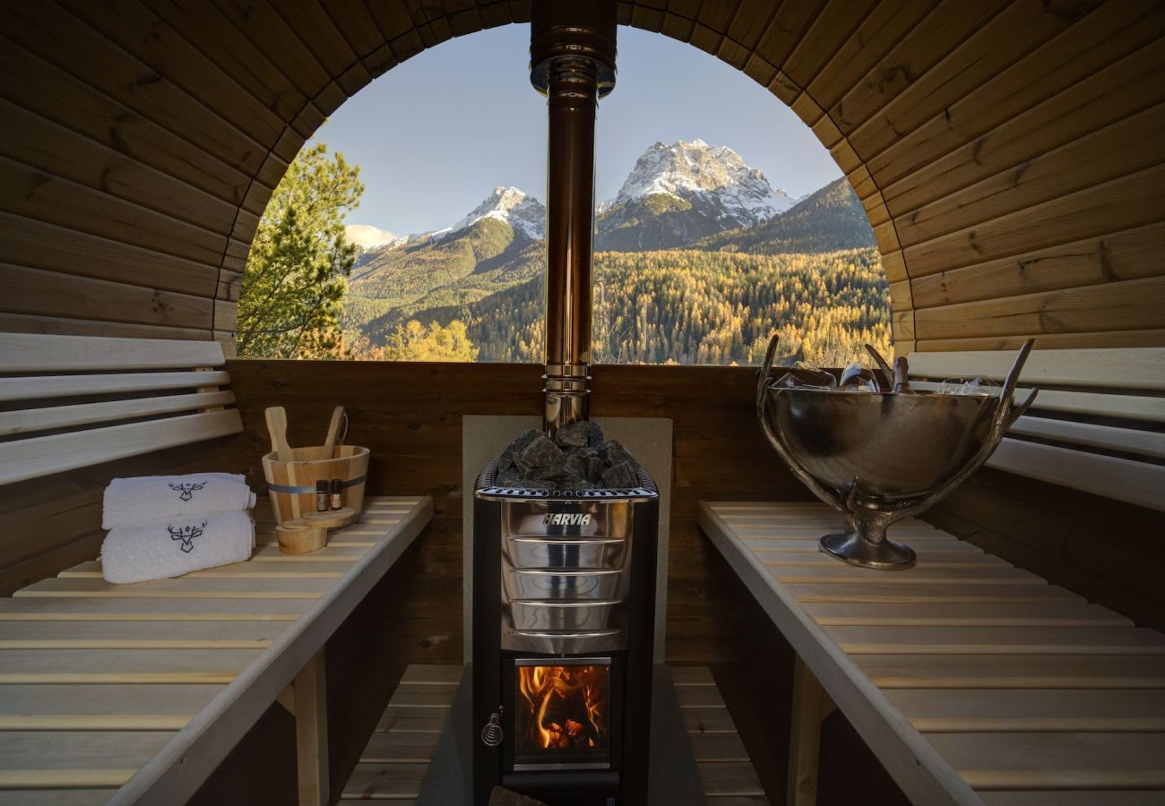 Chalet in Scuol - Meis Chalet: Luxuriöses, freistehendes Ferienhaus im Alpenchic-Stil mitten im Dorfzentrum von Scuol