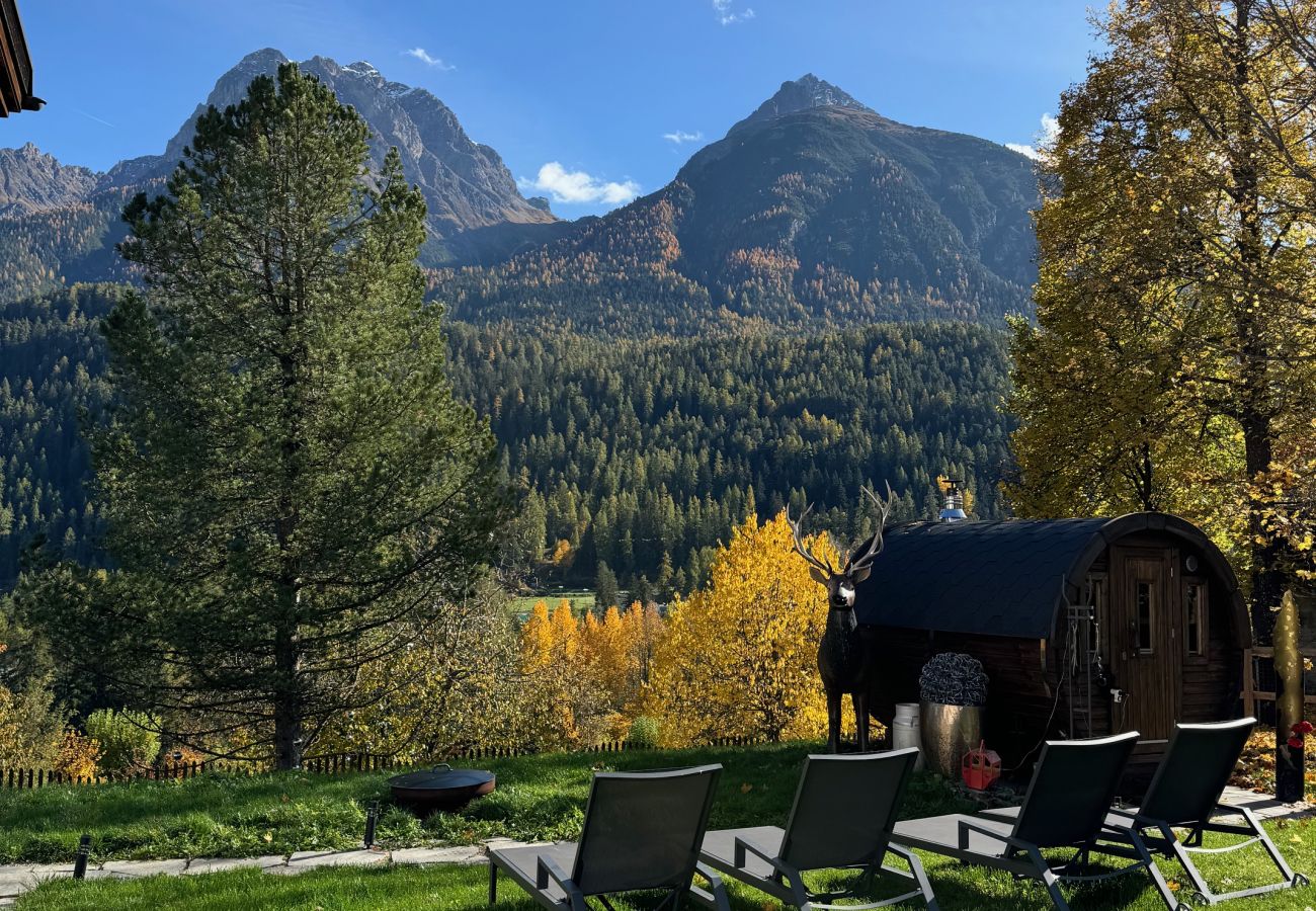 Chalet in Scuol - Meis Chalet: Luxuriöses, freistehendes Ferienhaus im Alpenchic-Stil mitten im Dorfzentrum von Scuol