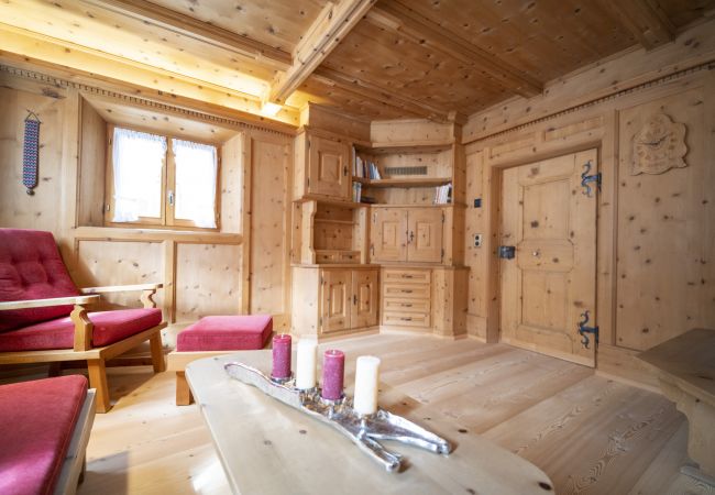 Ferienhaus in Ardez - Chasa Riatsch: Renoviertes Engadinerhaus mitten in Ardez Ferienhaus in Ardez - Chasa Riatsch: Renoviertes Engadinerhaus mitten in Ardez